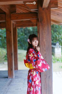 日本适合十八岁以上的护肤品红桃