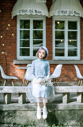 免费看100部老妇人的电视剧