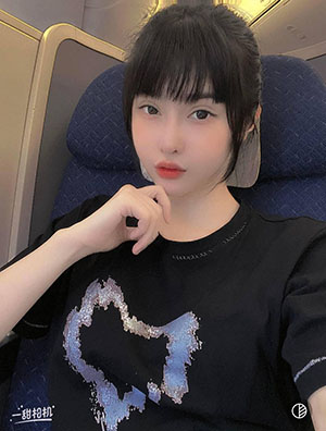 黑人30厘米全部进去了